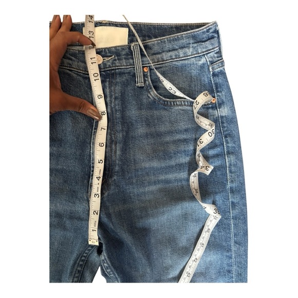 Mother Denim - The High Waisted Rider Skimp in Cowboys Don't Cry - Picture 9 of 11